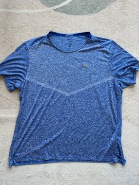 Nike Men’s Short Sleeve Performance Tee in Blue Heather